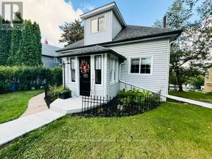 House for sale: 917 PARK STREET, Kenora