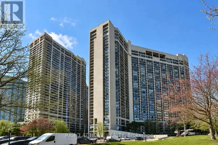 Apartment for sale: 2606 - 33 HARBOUR SQUARE, Toronto