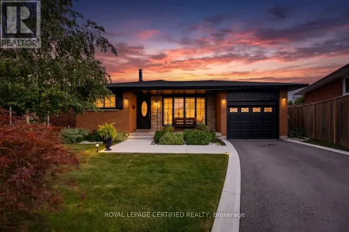 House for sale: 24 NORTHGATE DRIVE, Hamilton