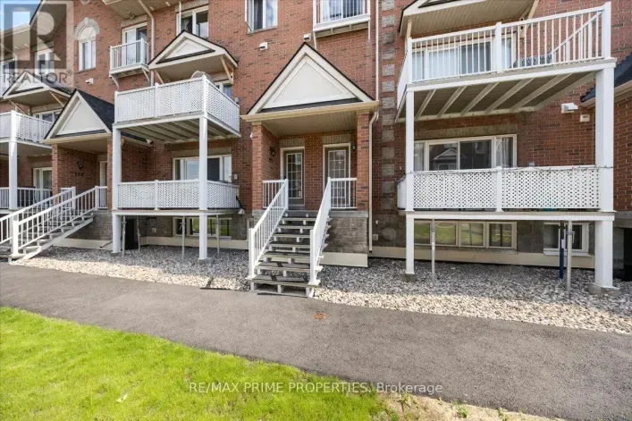 Row / Townhouse for sale: 117 - 3265 ST JOSEPH BOULEVARD, Ottawa