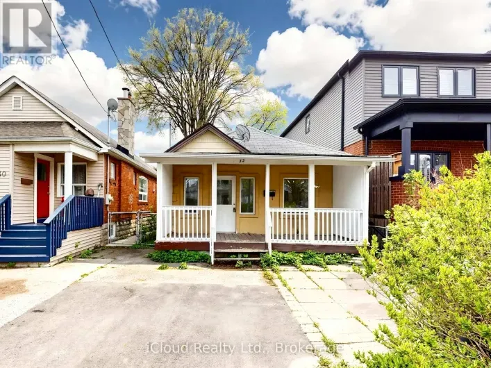 House for sale: 32 SEVENTEENTH STREET, Toronto