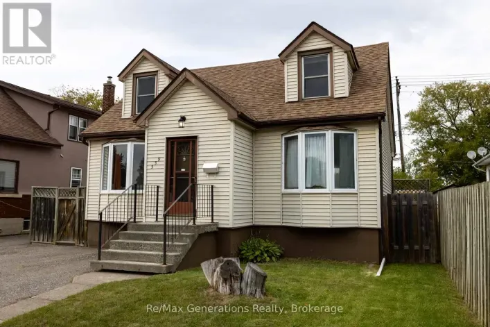 House for sale: 559 EMPIRE AVENUE E, Thunder Bay