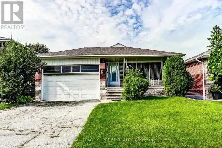House for sale: 100 SUMMITCREST DRIVE, Toronto