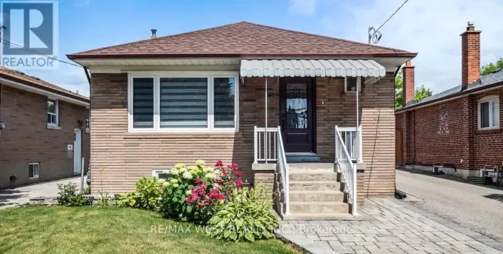 House for rent: 15 MACLEOD STREET, Toronto