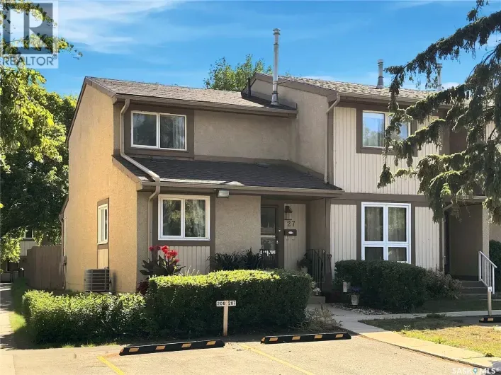 Row / Townhouse for sale: 27 1128 Mckercher DRIVE, Saskatoon