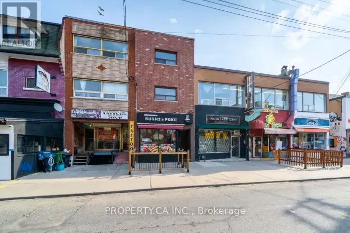 Row / Townhouse for rent: 2-3 - 281 AUGUSTA AVENUE, Toronto