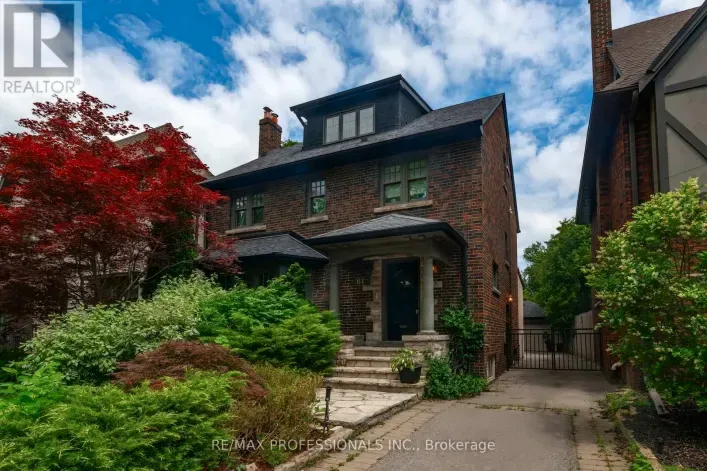 House for sale: 61 GRENVIEW BOULEVARD N, Toronto