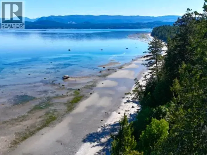 1630 SAVARY ISLAND RD, Savary Island