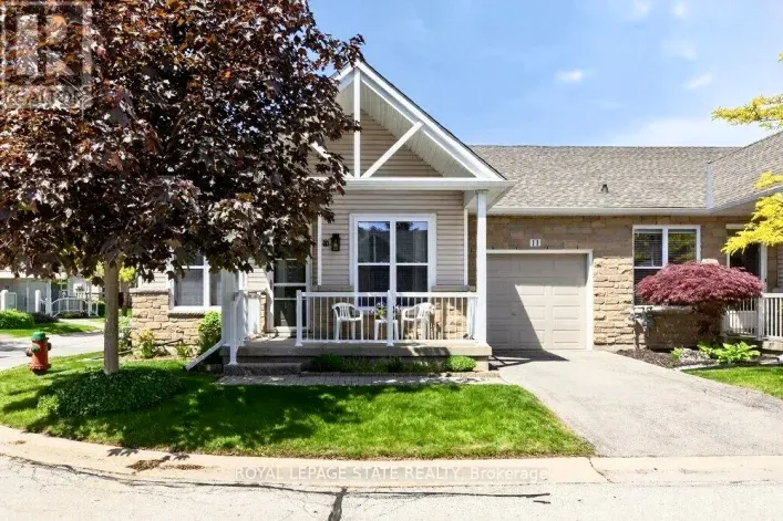 Row / Townhouse for sale: 11 - 20 KITTY MURRAY LANE, Hamilton