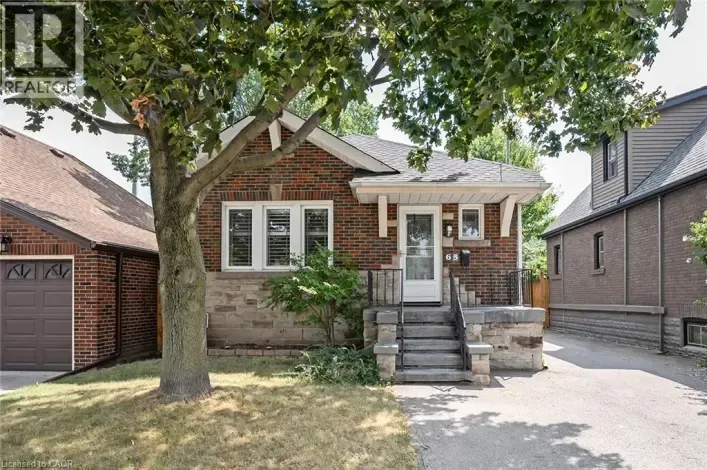 House for sale: 65 KENILWORTH Avenue S, Hamilton