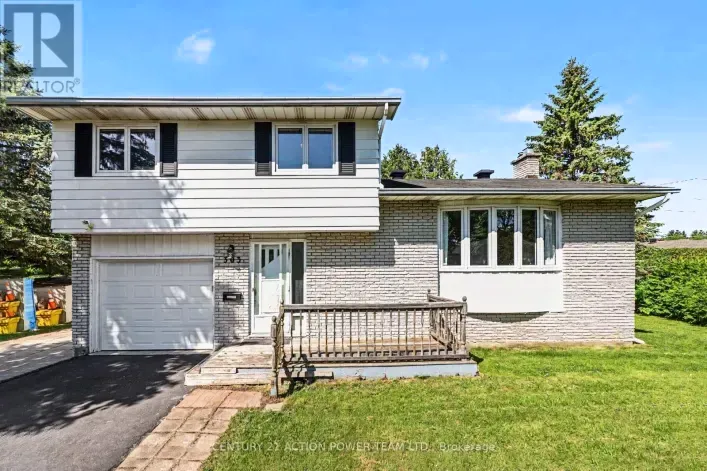 House for sale: 303 HOYLAKE CRESCENT, Ottawa
