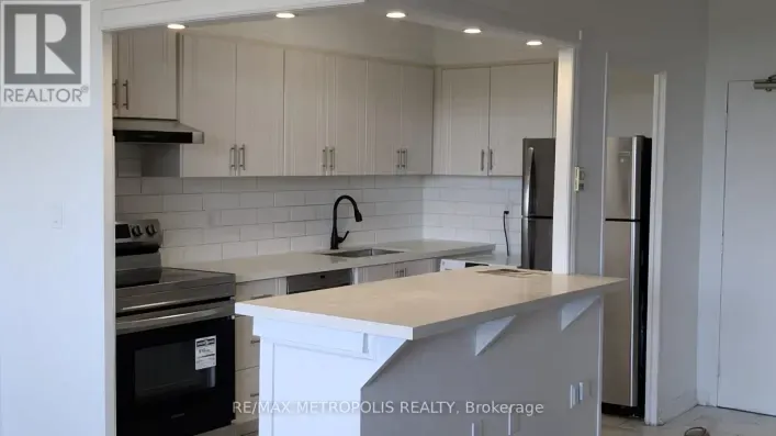 Apartment for sale: #607 - 5 MASSEY SQUARE, Toronto