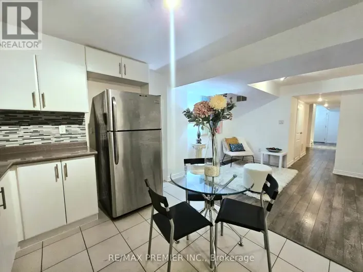House for rent: BSMT - 3900 ARVONA PLACE, Mississauga