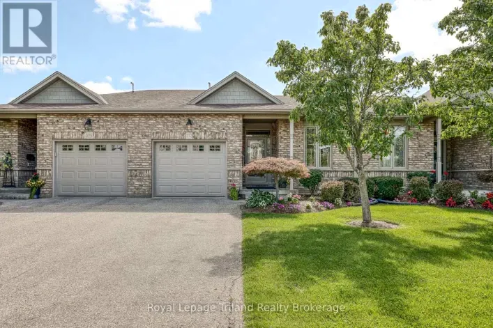 Row / Townhouse for sale: 48 - 772 ANZIO ROAD, Woodstock