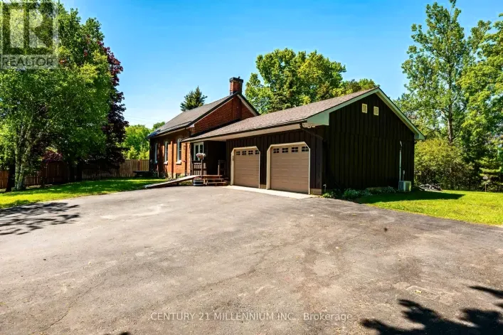 House for sale: 793004 3RD LINE EHS LINE, Mono