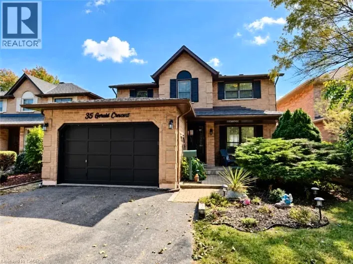 House for sale: 35 GERALD Crescent, Hamilton