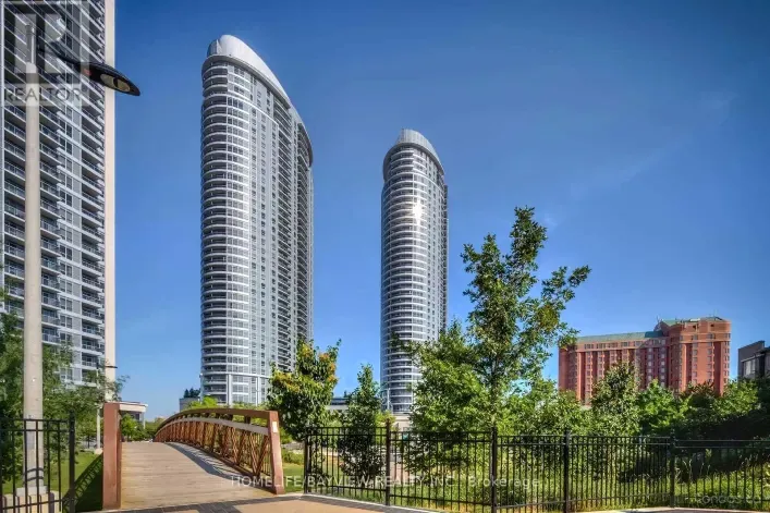 Apartment for rent: 1823 - 135 VILLAGE GREEN SQUARE, Toronto