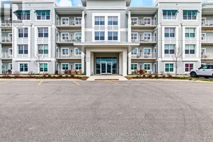 Apartment for sale: 311 - 100 THE PROMENADE, Central Elgin