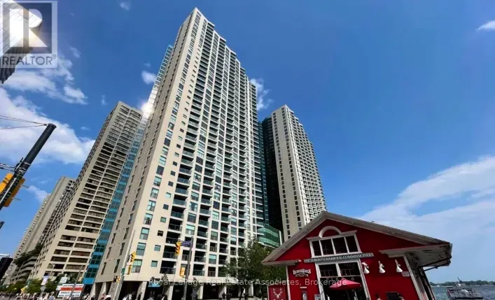 Apartment for rent: 3111 - 77 HARBOUR SQUARE, Toronto