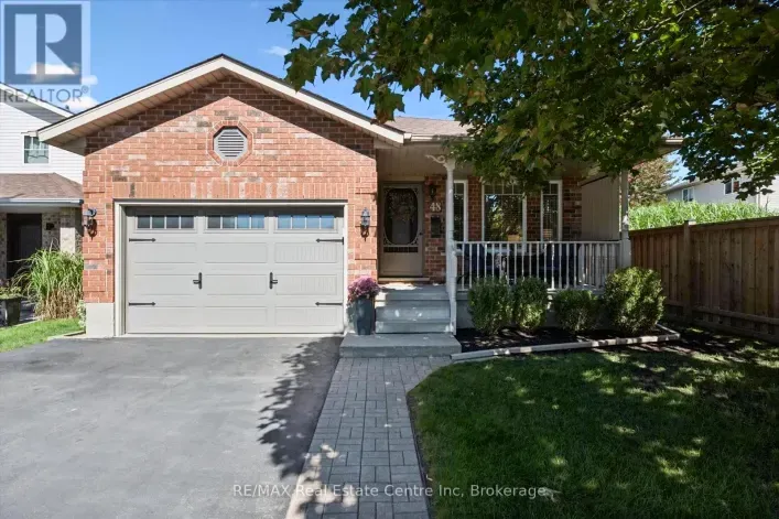 House for sale: 48 ABBEYWOOD CRESCENT, Guelph
