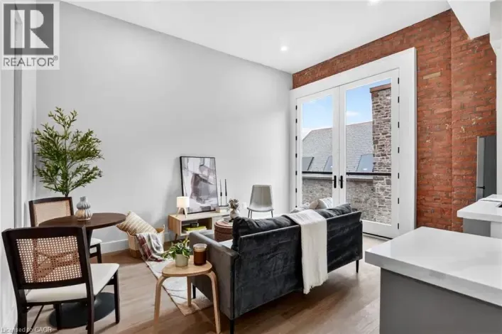 Apartment for rent: 56 YORK Boulevard Unit# 303, Hamilton