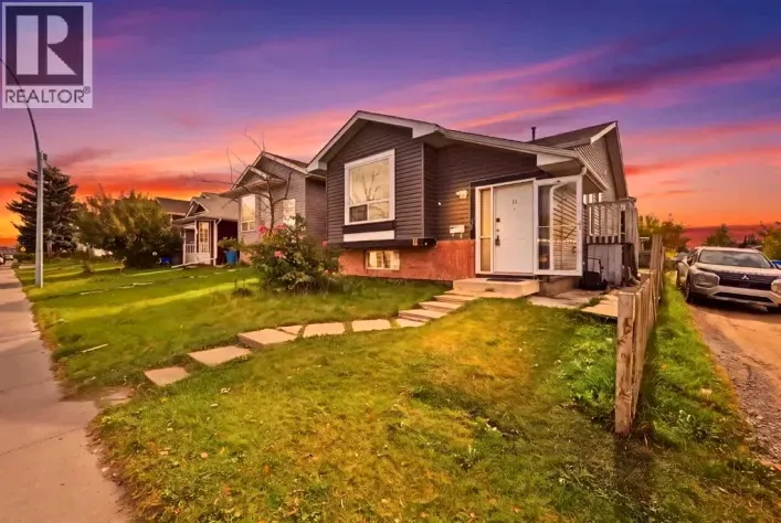 House for sale: 11 Martinwood Road NE, Calgary