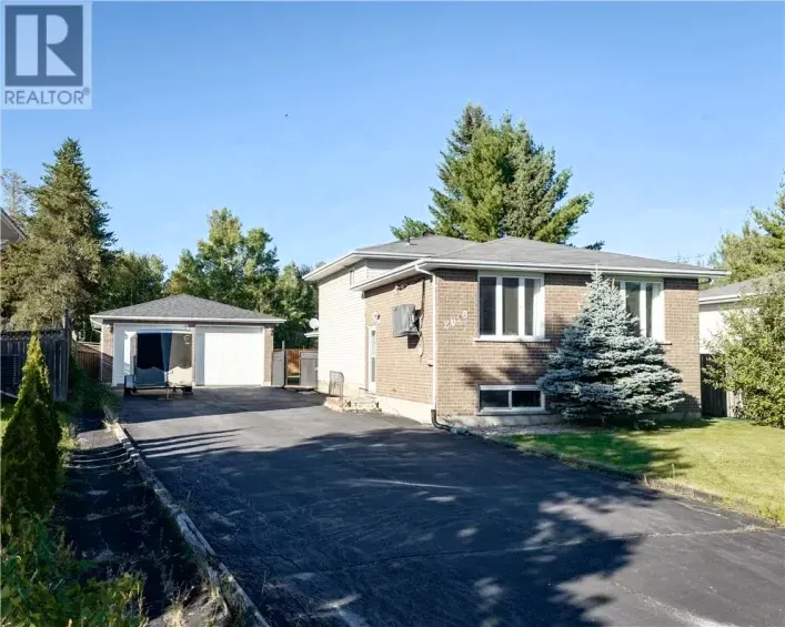 House for sale: 2618 Bancroft Drive, Sudbury