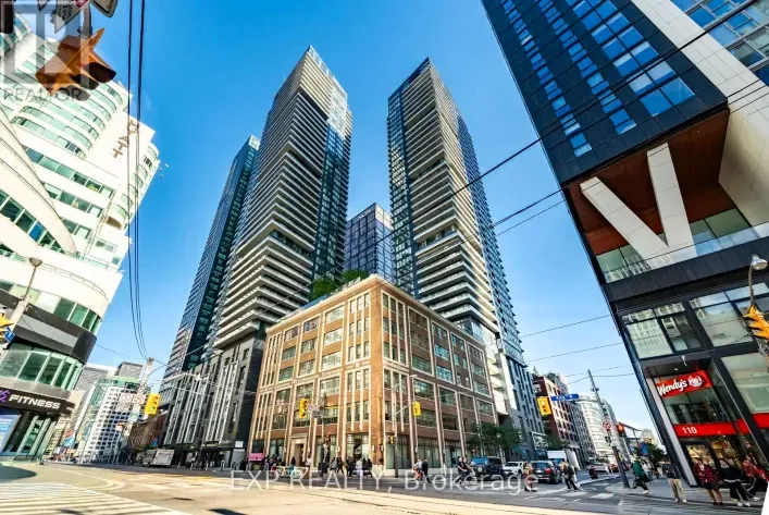Apartment for rent: 4808 - 115 BLUE JAYS WAY, Toronto