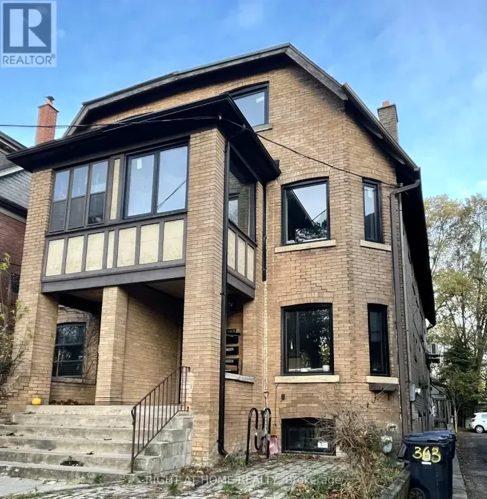 Triplex for rent: 3 - 363 PARKSIDE DRIVE, Toronto