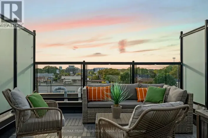 Row / Townhouse for sale: 311 GILMOUR AVENUE, Toronto