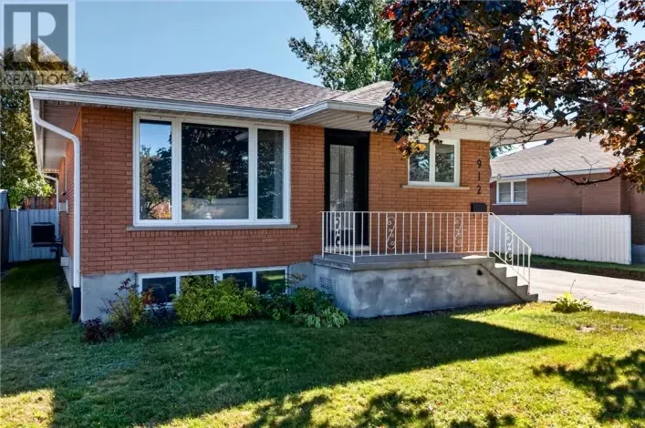 House for sale: 912 Sunnybrae Avenue, Sudbury