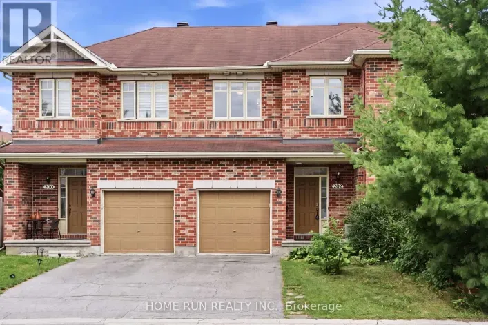 Row / Townhouse for sale: 202 MAXWELL BRIDGE ROAD, Ottawa