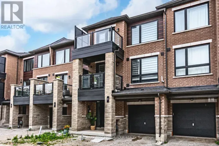Row / Townhouse for rent: 9 RED MAPLE LANE, Barrie