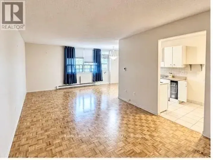 Other for rent: 108 - 199 HILLCROFT STREET, Oshawa