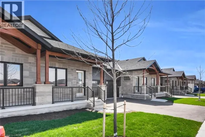 Row / Townhouse for sale: 29 WEYMOUTH Street Unit# 27, Elmira