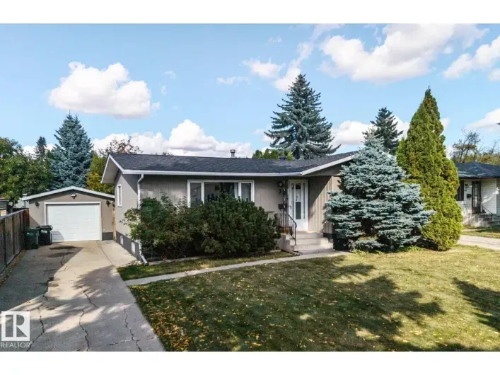 House for sale: 38 RAVEN DR, Sherwood Park