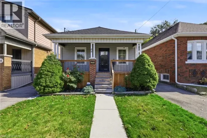 House for sale: 84 BARONS Avenue N, Hamilton