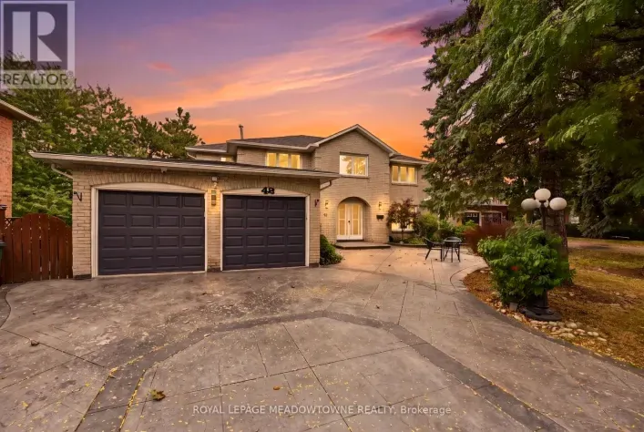 House for sale: 42 DAWNRIDGE TRAIL, Brampton